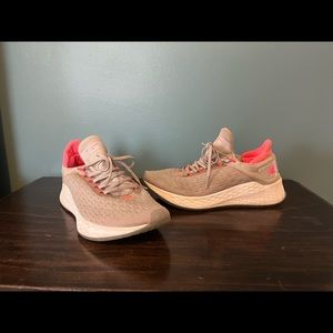 New Balance fresh foam Lazr